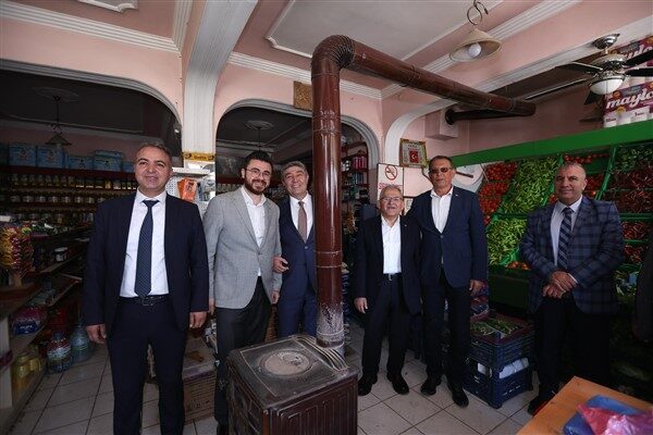 Kayseri Büyükşehir Belediye Başkanı Dr. Memduh Büyükkılıç, AK Parti Kayseri