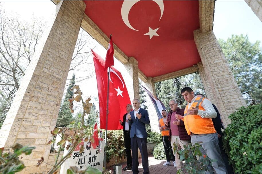 Çayırova Belediye Başkanı Bünyamin Çiftçi, Çayırovalı ilçe sakinleriyle bir araya