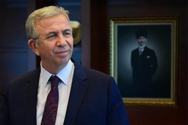 Ankara Büyükşehir belediyesi (ABB) Başkanı Yavaş, Büyük Ankara Hali’nde esnafla