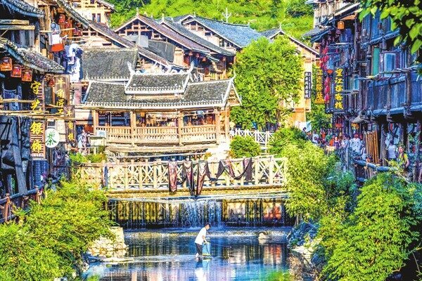 CGTN Muhabiri Damla Wu'nun haberine göre Cumhurbaşkanı Xi Jinping, kısa