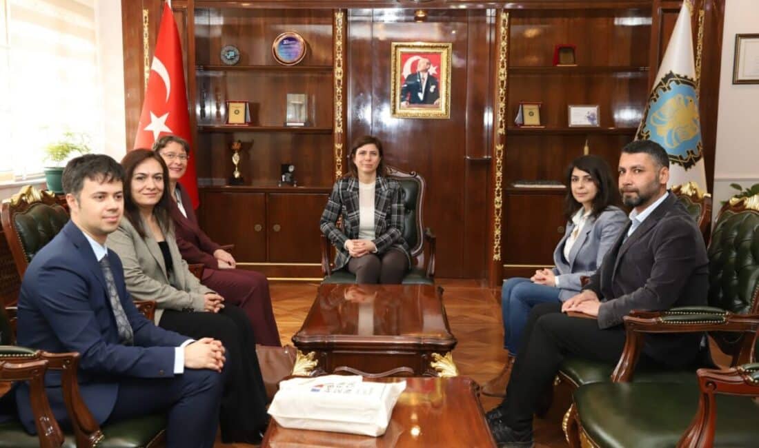 Diyarbakır’a çeşitli temaslarda bulunmak üzere gelen Fransa’nın Ankara Büyükelçisi Isabelle