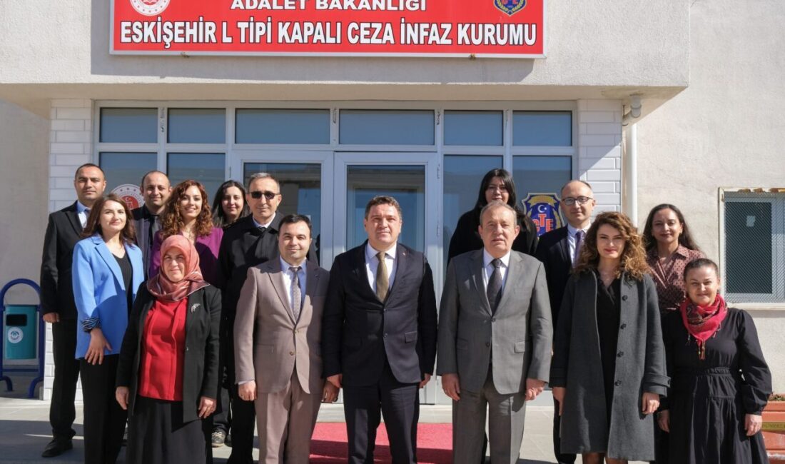 Eskişehir Büyükşehir Belediyesi Sosyal Hizmetler Dairesi Başkanlığına bağlı Kadın Danışma