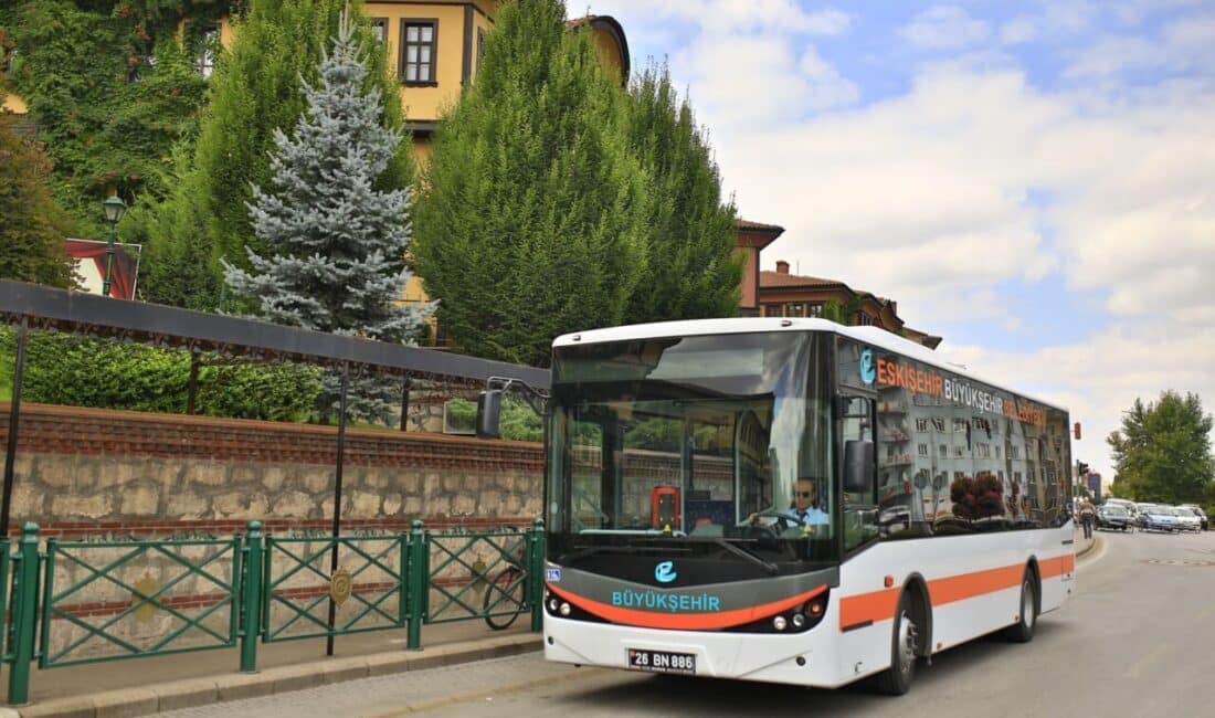 Büyükşehir Belediye Başkanı Ayşe Ünlüce, Ramazan Bayramı boyunca toplu taşıma