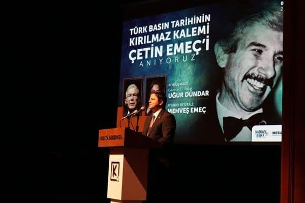 Anma programına Emeç’in eşi Bilge Emeç, çocukları Mehveş Emeç ile