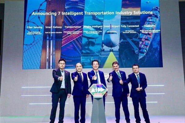 Huawei Akıllı Ulaşım Birimi Başkan Yardımcısı Jacky Wang, dört ulaşım