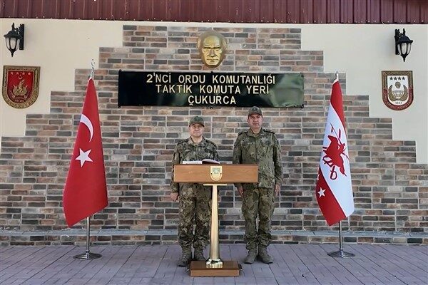 Bakanlıktan yapılan açıklamaya göre, Kara Kuvvetleri Komutanı Orgeneral Selçuk Bayraktaroğlu;