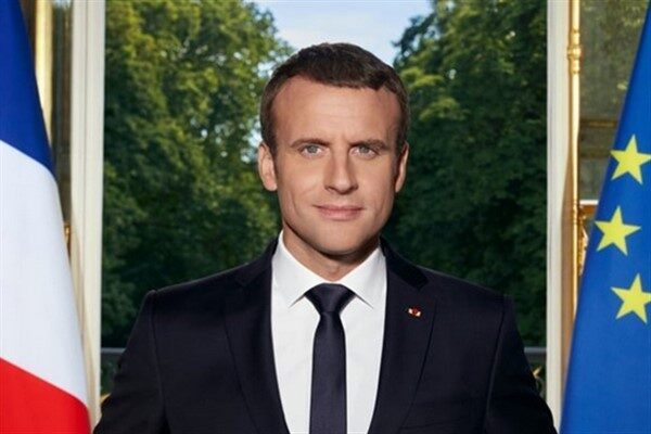 Fransa Cumhurbaşkanı Macron, buzullar yok olurken gezegenin dengesini de beraberinde