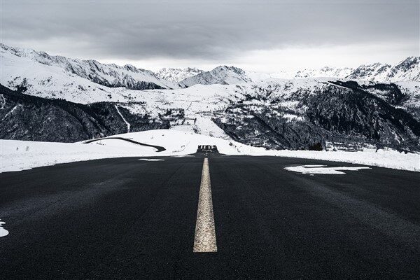 Meteoroloji'den yapılan açıklamaya göre, hava sıcaklığı, mevsim normallerinin üzerinde seyretmeye