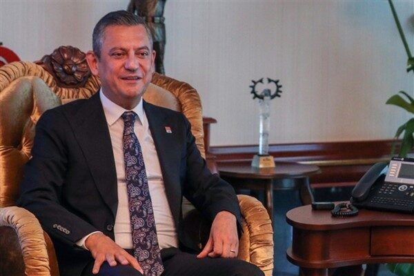 Cumhuriyet Halk Partisi (CHP) Genel Başkanı Özgür Özel, 8 Mart