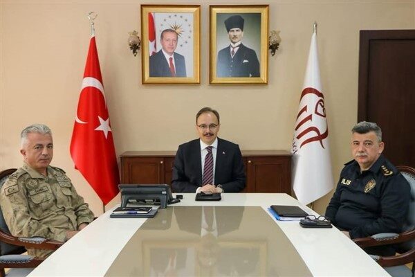 Toplantı, ülke genelinde Ramazan Bayramı süresince alınacak güvenlik önlemleri ve