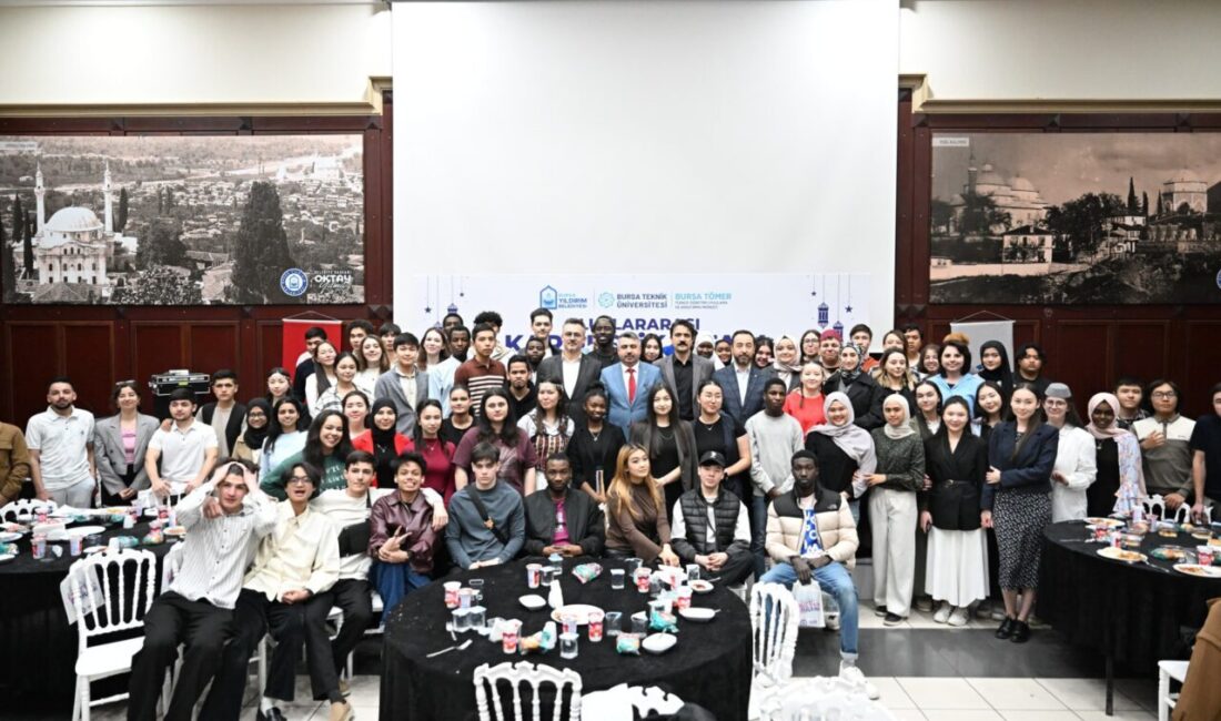 Yıldırım Belediye Başkanı Oktay Yılmaz, dünyanın dört bir köşesinden eğitim