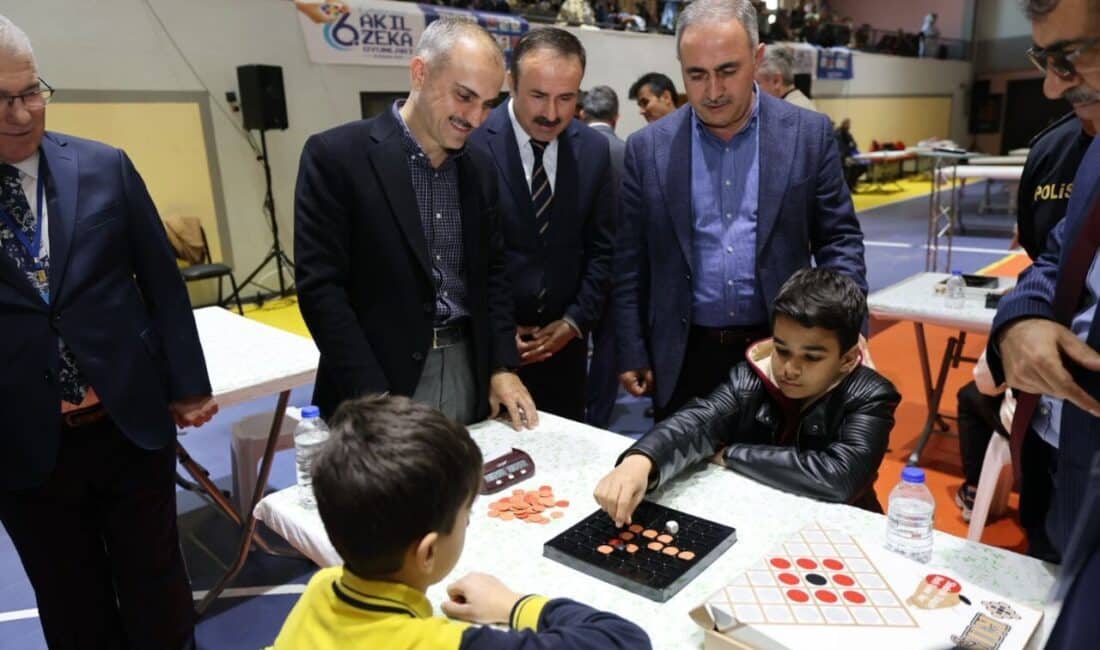 Türkan Göktürk İlkokulu’nda düzenlenen 6. Çayırova Akıl ve Zeka Oyunları