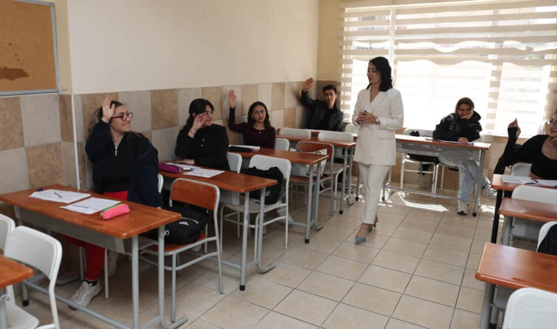  Yaklaşık 500 öğrenci, Yükseköğretim Kurumları Sınavı’na (YKS) hazırlanmak amacıyla konu