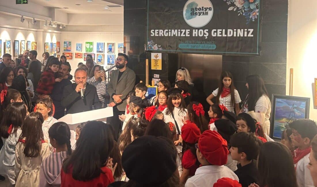 Minik sanatçıların büyük hayal gücüyle ortaya koyduğu eserlerden oluşan serginin