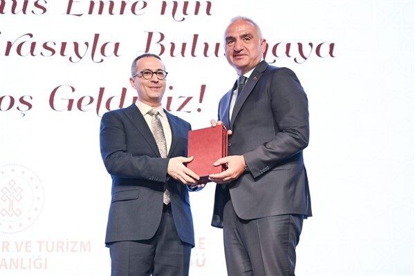 Kültür ve Turizm Bakanı Mehmet Nuri Ersoy, Yunus Emre Külliyatı