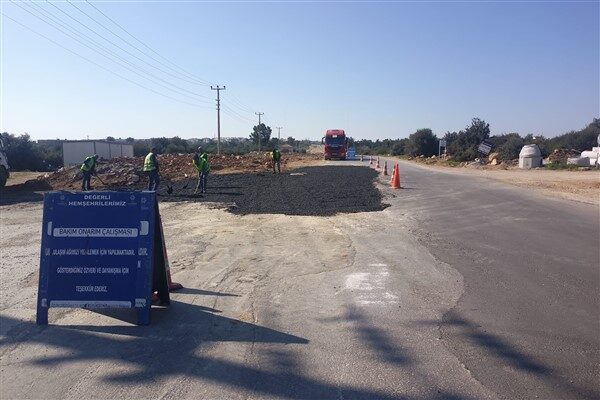 Büyükşehir Belediyesi Fen İşleri Dairesi Başkanlığı ekipleri, yol yapım ve