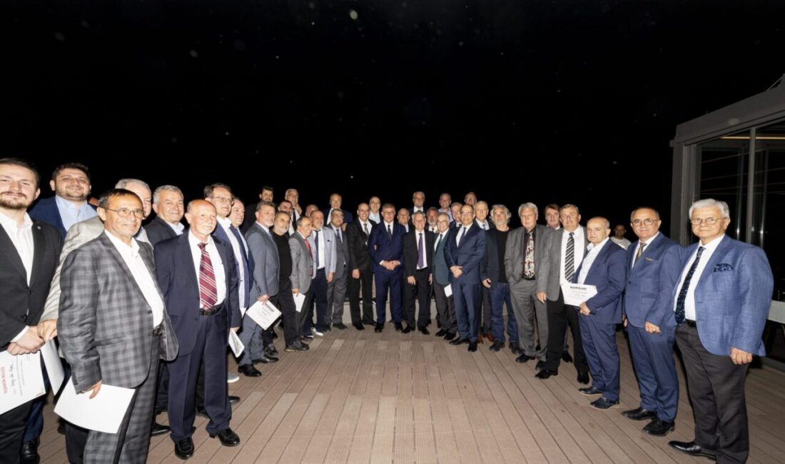 İzmir Büyükşehir Belediye Başkanı Dr. Cemil Tugay, Bornova Sanayici ve