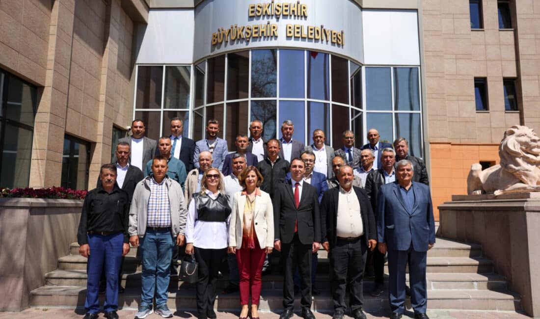 Eskişehir Büyükşehir Belediye Başkanı Ayşe Ünlüce, Beylikova ilçesinde görev yapan