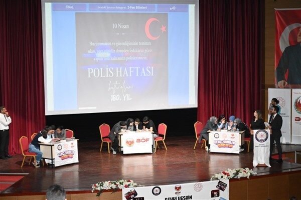 Batman Valisi Ekrem Canalp, valilik himayelerinde İl Emniyet Müdürlüğü ve