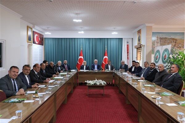 Belediye Başkanı Mete Memiş, Kürtün Belediye Başkanı Ahmet Kanat, Arpalı