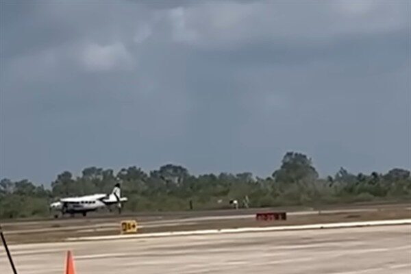 14 yolcu ve iki mürettebat üyesi taşıyan Tropic Air Belize