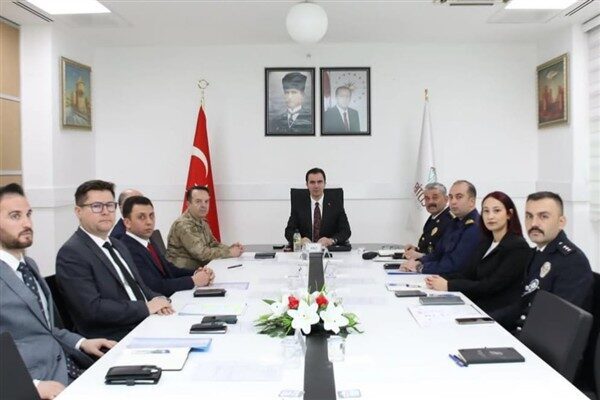 Valilikten yapılan açıklamaya göre, Bitlis Valisi Karakaya’nın başkanlığında İl Asayiş,