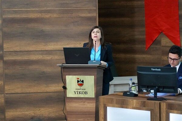 Toplantı, Yatırım İzleme ve Koordinasyon Başkanlığı (YİKOB) Konferans Salonu'nda gerçekleştirildi.