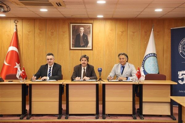 Bursa Büyükşehir Belediyesi, Bursa Uludağ Üniversitesi (BUÜ) Mimarlık Fakültesi, Bursa