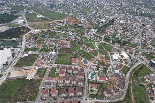 Çayırova Belediye Başkanı Bünyamin Çiftçi, şehrin geleceğine yönelik projeleri hayata