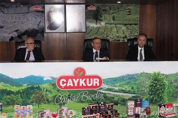 Çaykur Genel Müdürü Yusuf Ziya Alim’in başkanlığında gerçekleştirilen toplantıda, yeni