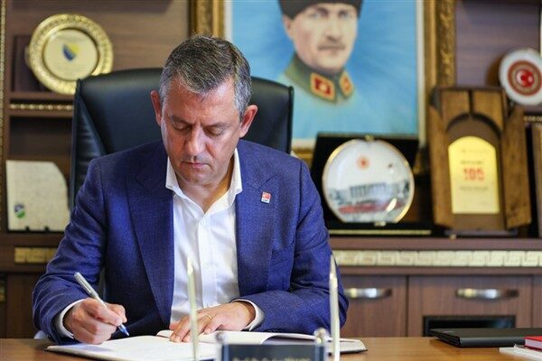 CHP Genel Başkanı Özgür Özel, Cumhurbaşkanı adayı Ekrem İmamoğlu’na yönelik düzenlenen