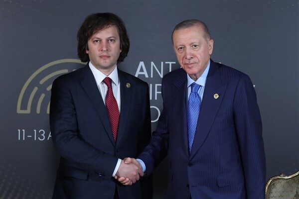Cumhurbaşkanı Erdoğan, Antalya Diplomasi Forumu için Türkiye’de bulunan Gürcistan Başbakanı