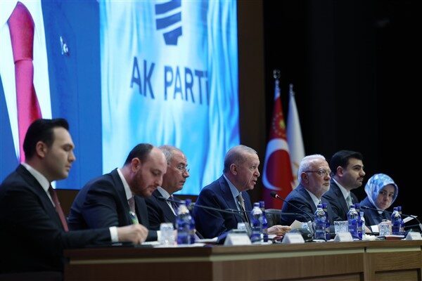 Cumhurbaşkanı Recep Tayyip Erdoğan'ın başkanlığında Genel Merkez'de AK Parti Merkez Karar