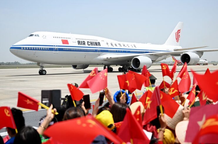 Çin Cumhurbaşkanı Xi Jinping Vietnam’a resmi bir ziyarette bulunmak üzere