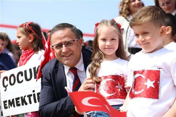 23 Nisan Ulusal Egemenlik ve Çocuk Bayramı ile Türkiye Büyük