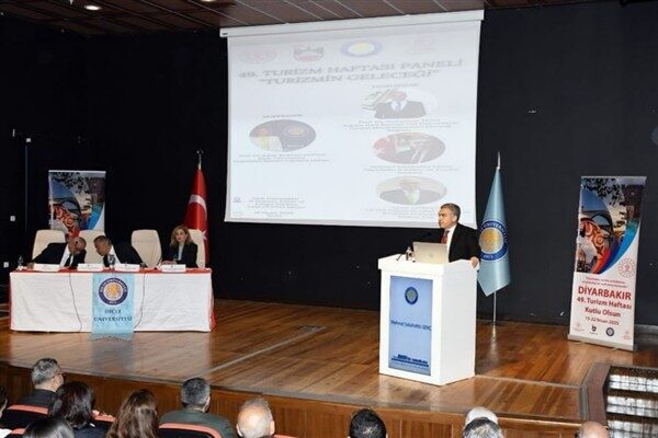 Dicle Üniversitesi, 15-22 Nisan Turizm Haftası etkinlikleri çerçevesinde "49. Turizm