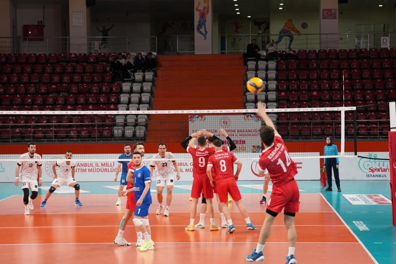 Esenler Belediyesi Spor Kulübü, İstanbul'da kazandığı tüm maçlarla namağlup olarak