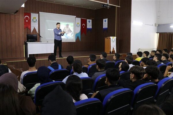 Haliliye Belediye Başkanı Mehmet Canpolat’ın eğitime ve gençlere öncelik verilmesi