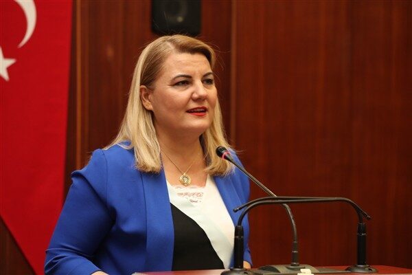 İzmit Belediye Başkanı Fatma Kaplan Hürriyet, İzmit Belediyesi Nisan Ayı