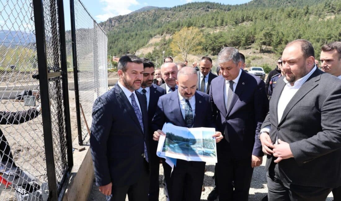 İçişleri Bakan Yardımcısı Bülent Turan, Karabük ve Safranbolu’da sokak hayvanlarına