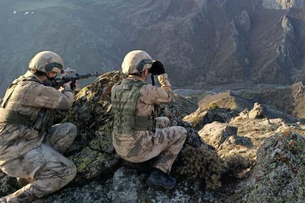 IDF'ten yapılan açıklamada, İsrail Savunma Kuvvetleri, Şin Bet ve Sınır
