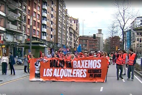 Organizatörler, Madrid'deki protestoya 150.000'e kadar kişinin katıldığını iddia ederken, ülke