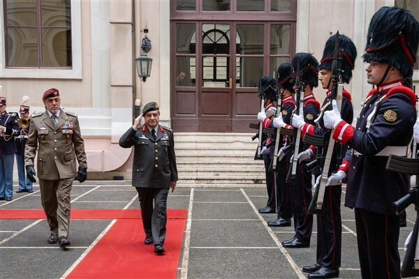Milli Savunma Bakanlığı’ndan yapılan açıklamaya göre, Kara Kuvvetleri Komutanı Orgeneral