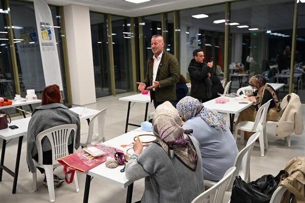 Bursa Karacabey Belediyesi tarafından ücretsiz olarak başlatılan Punch Nakışı Atölyesi,