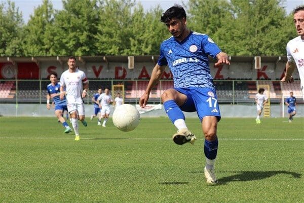 TFF 2. Lig Beyaz Grup’ta mücadele eden Karaköprü Belediyespor, ligin