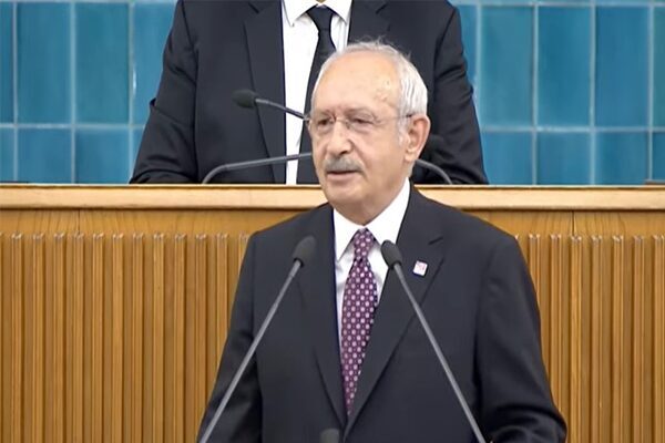 Eski Cumhuriyet Halk Partisi (CHP) Genel Başkanı Kemal Kılıçdaroğlu,  CHP'nin