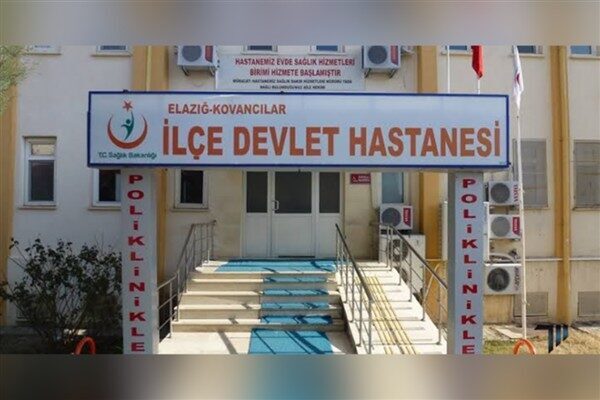 Elazığ’ın Kovancılar ilçesinde bulunan devlet hastanesinde elektrik kesintisi yaşandığı öğrenildi.