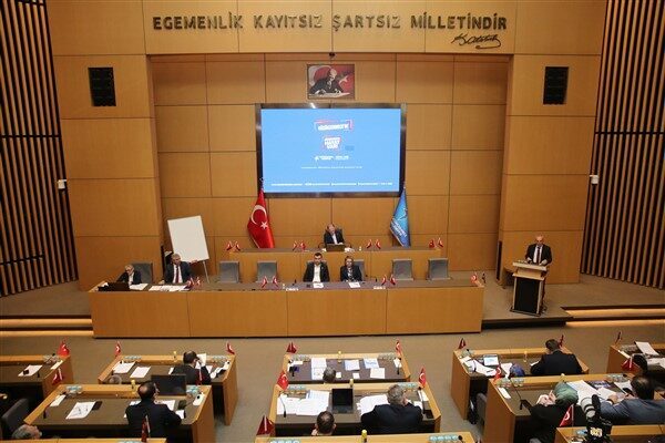 Meclis Başkanvekili Gökhan Gümüşdağ başkanlığında yapılan toplantıda, 2024 Yılı Faaliyet