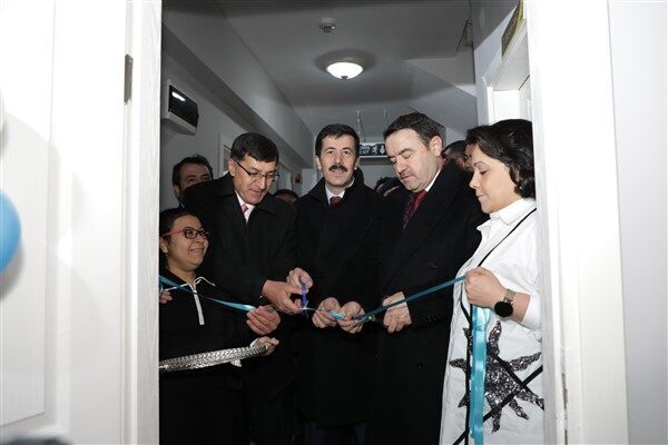 Kütahya Otizm Derneği’nin öncülüğünde özel gereksinimli bireylerin eğitimde fırsat eşitliğine