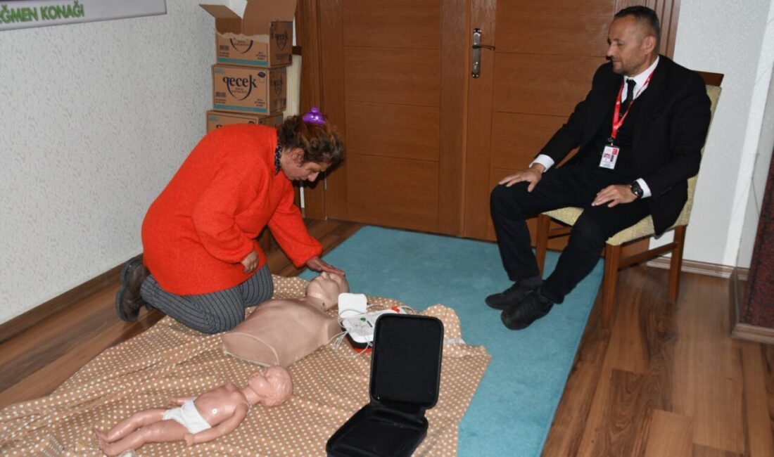 İki gün sürecek olan eğitimlerin sonunda gerçekleştirilecek yazılı sınavda başarılı